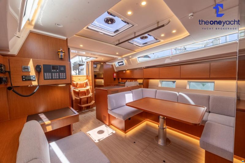 Bavaria C45 Style
