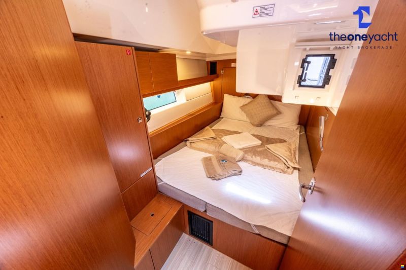 Bavaria C45 Style