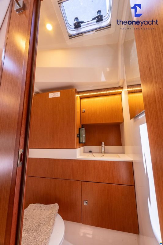 Bavaria C45 Style