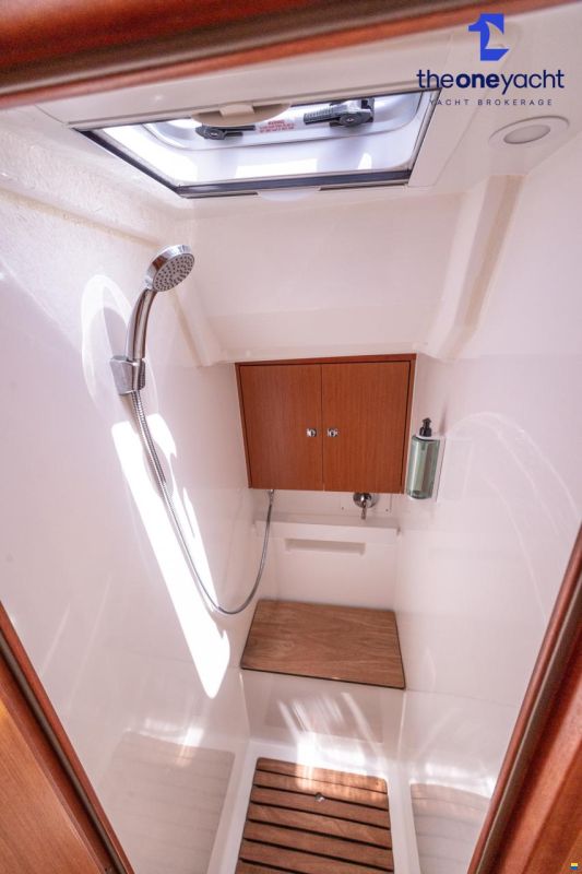 Bavaria C45 Style
