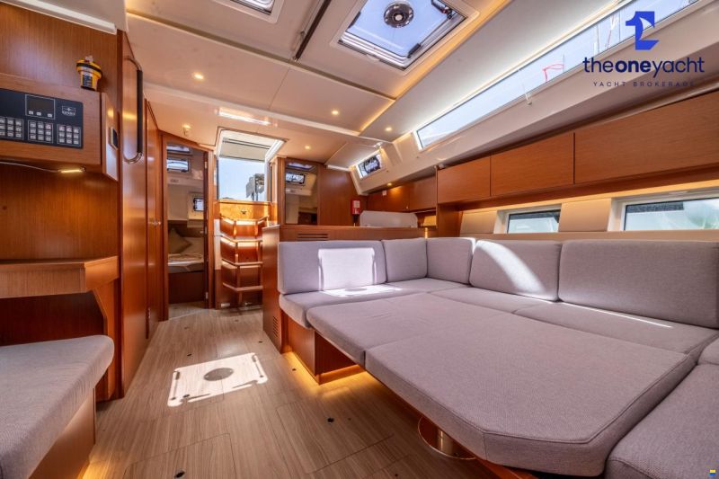 Bavaria C45 Style