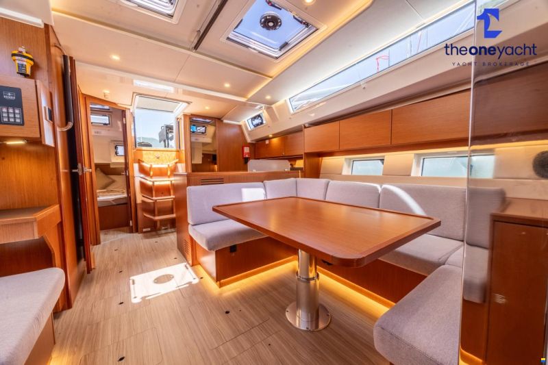Bavaria C45 Style