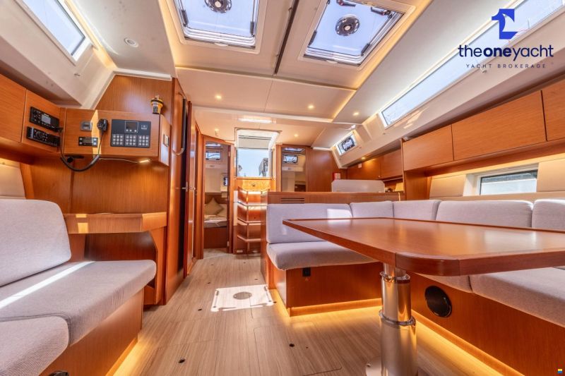 Bavaria C45 Style