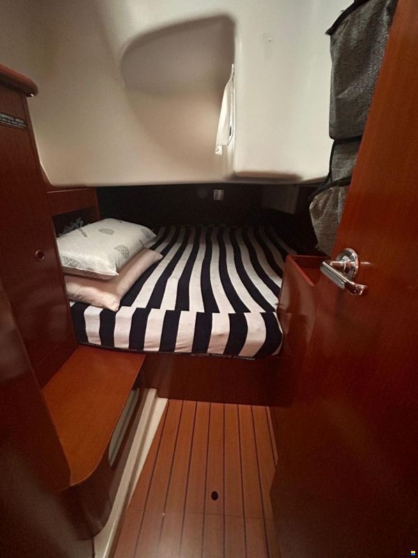 Beneteau Oceanis Clipper 411