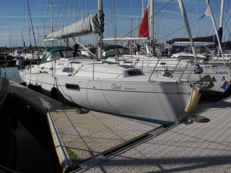 Beneteau Oceanis 321