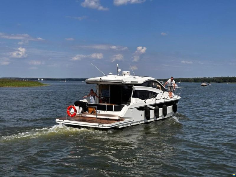 Galeon 430 HTC