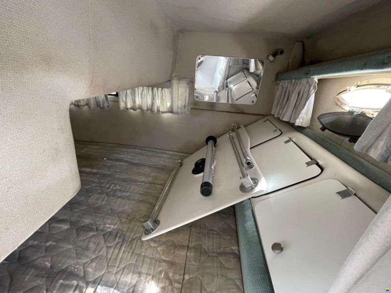 Rinker 280 Fiesta Vee