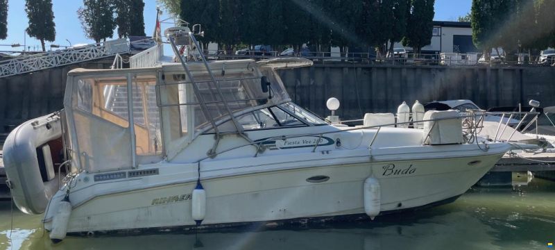 Rinker 280 Fiesta Vee