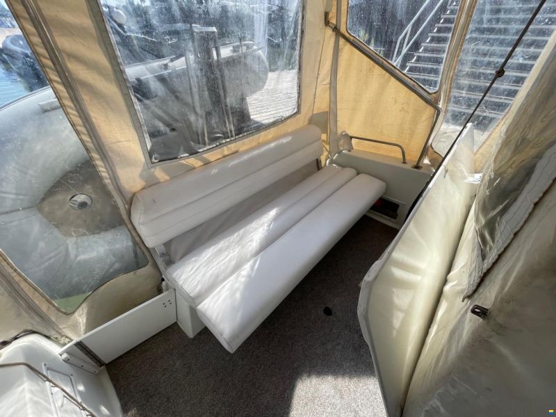 Rinker 280 Fiesta Vee