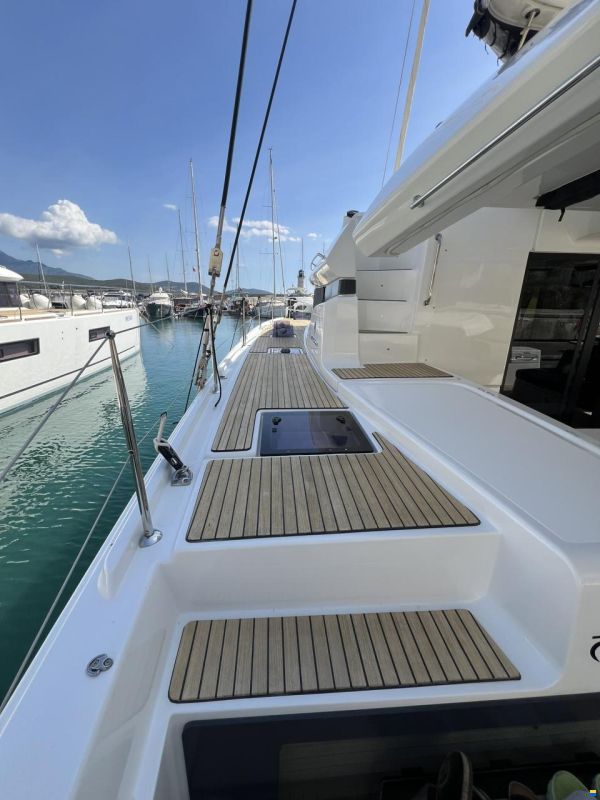 Lagoon 50