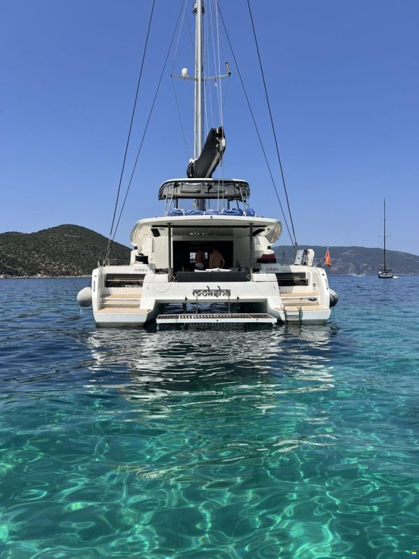 Lagoon 50