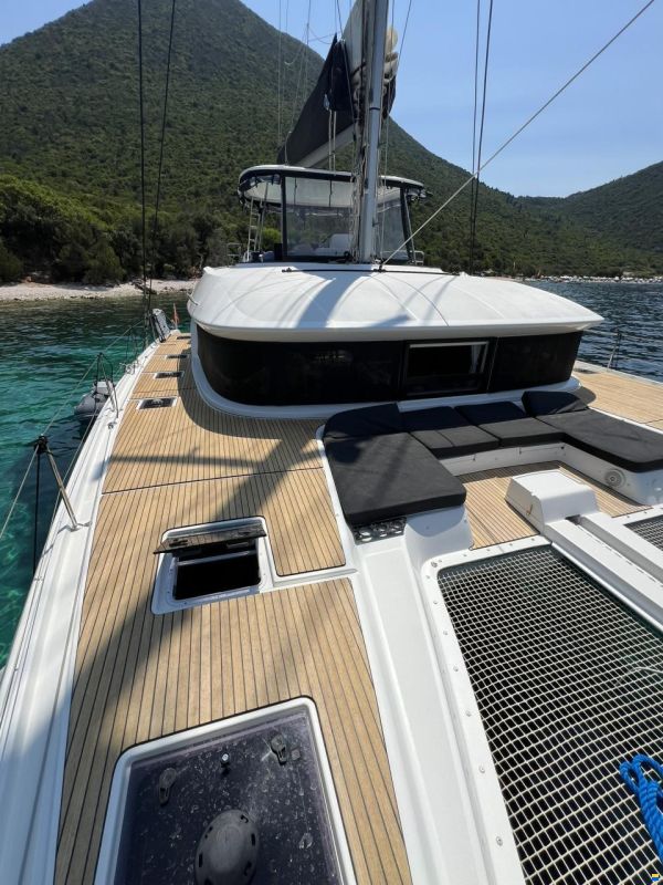 Lagoon 50