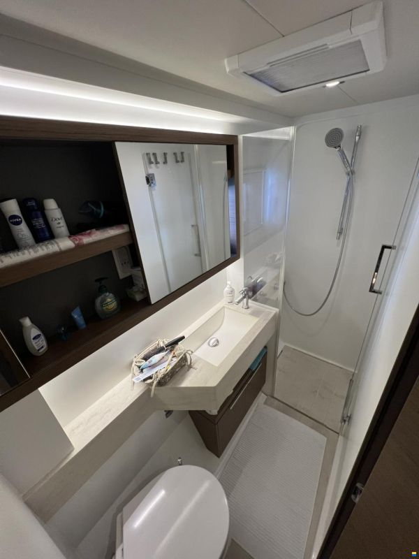 Lagoon 50