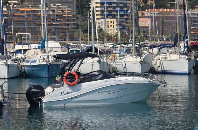 Okiboats Barracuda 585 DC