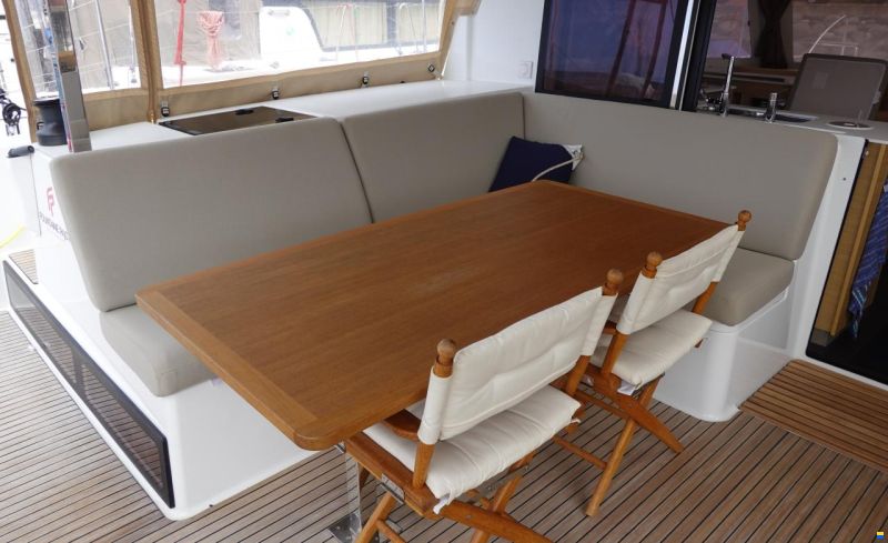 Fountaine Pajot Isla 40