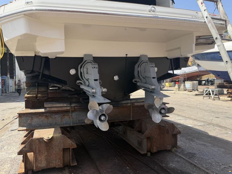 Sea Ray 320 Sundancer