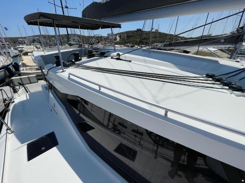 Fountaine Pajot Isla 40 Owner's Version