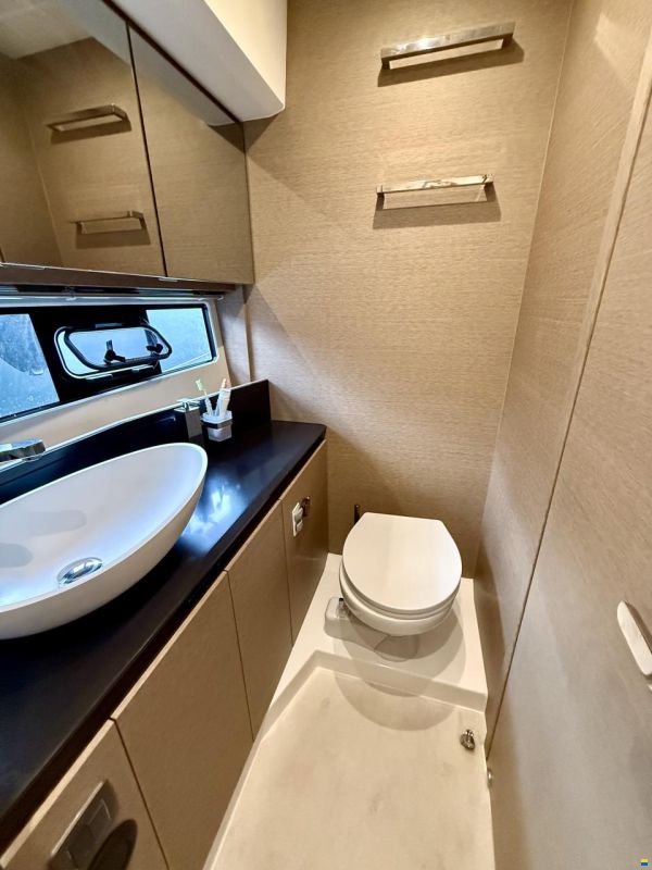 Prestige 460 Fly