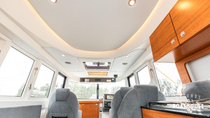 Paragon Yachts 31 Cabin