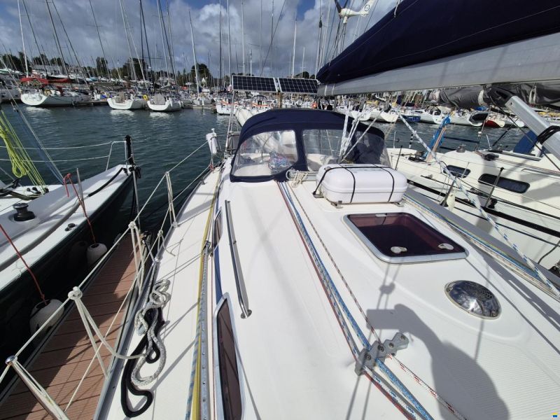 Bavaria 33 cruiser