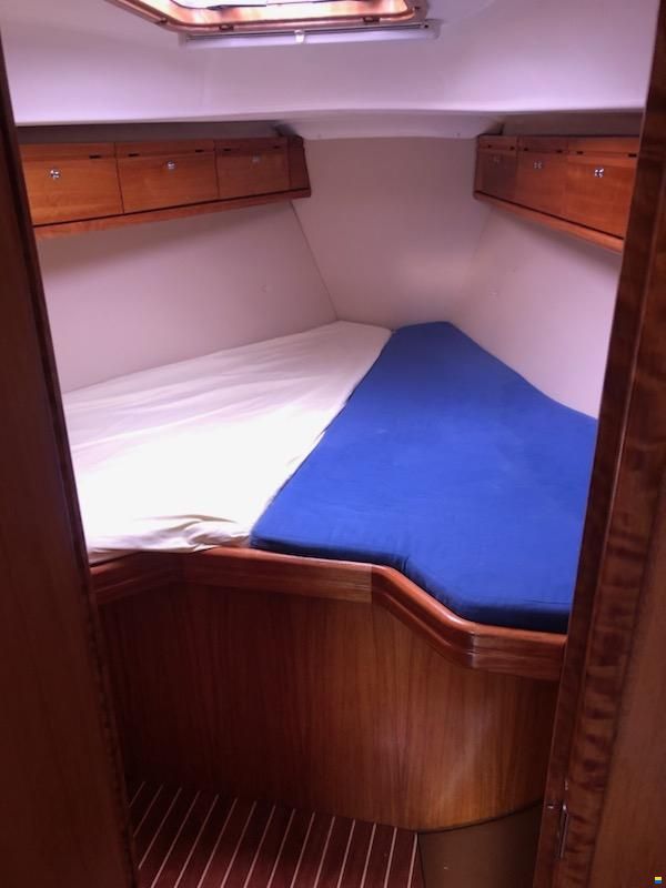 Bavaria 33 cruiser