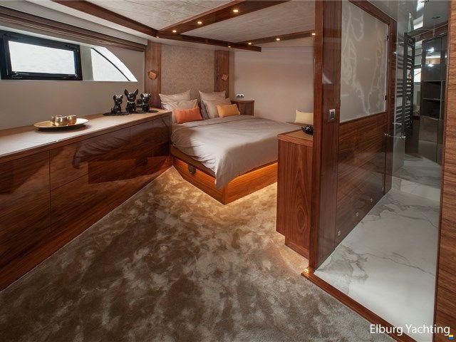 Van den Hoven Executive 2100