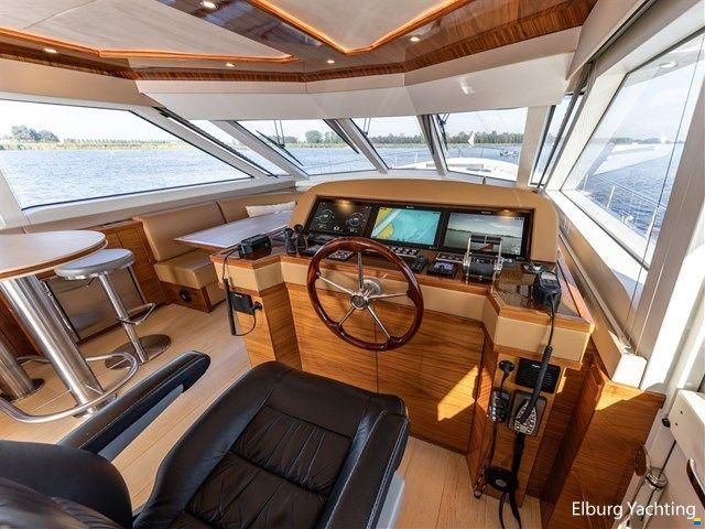 Van den Hoven Executive 2100
