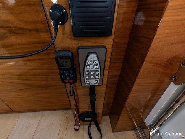 Van den Hoven Executive 2100