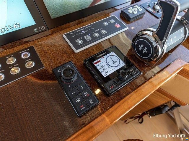 Van den Hoven Executive 2100