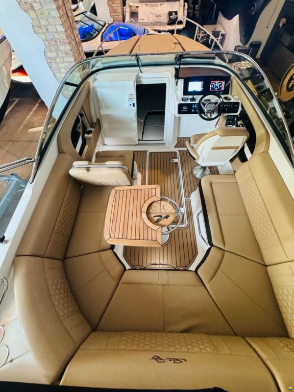 Sea Ray 250 SunSport