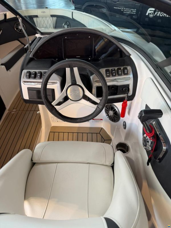 Regal 2000ES