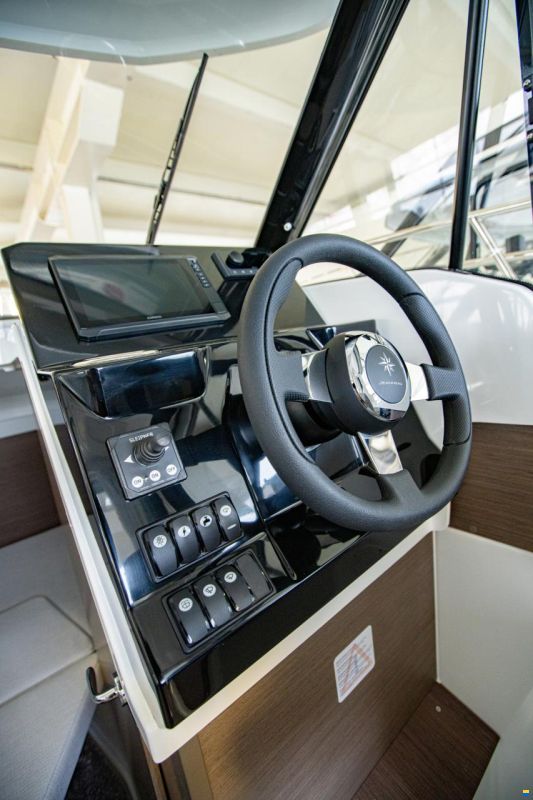 Jeanneau Merry Fisher 695 S2