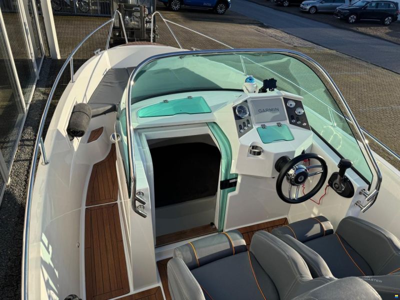 Ocean Master (PL) 630 WA med 150 hk Mercury ProXS 4 takt 3