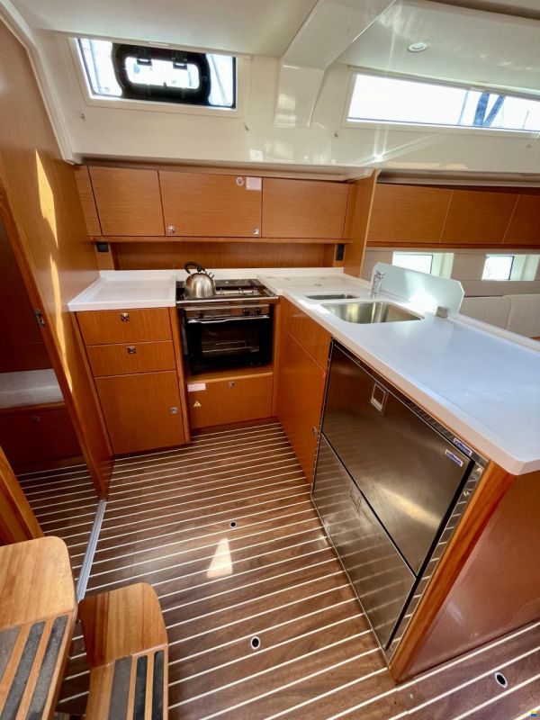 Bavaria Cruiser C45 Style