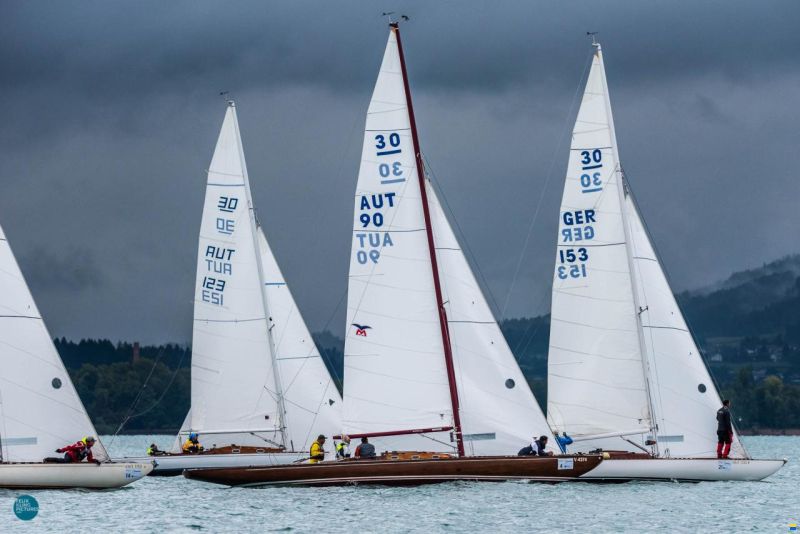 30qm-Schärenkreuzer in Voll-Mahagoni