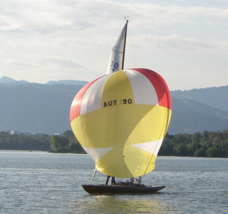 30qm-Schärenkreuzer in Voll-Mahagoni