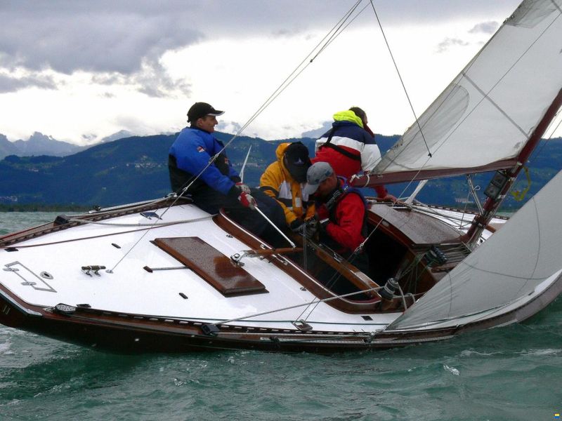 30qm-Schärenkreuzer in Voll-Mahagoni