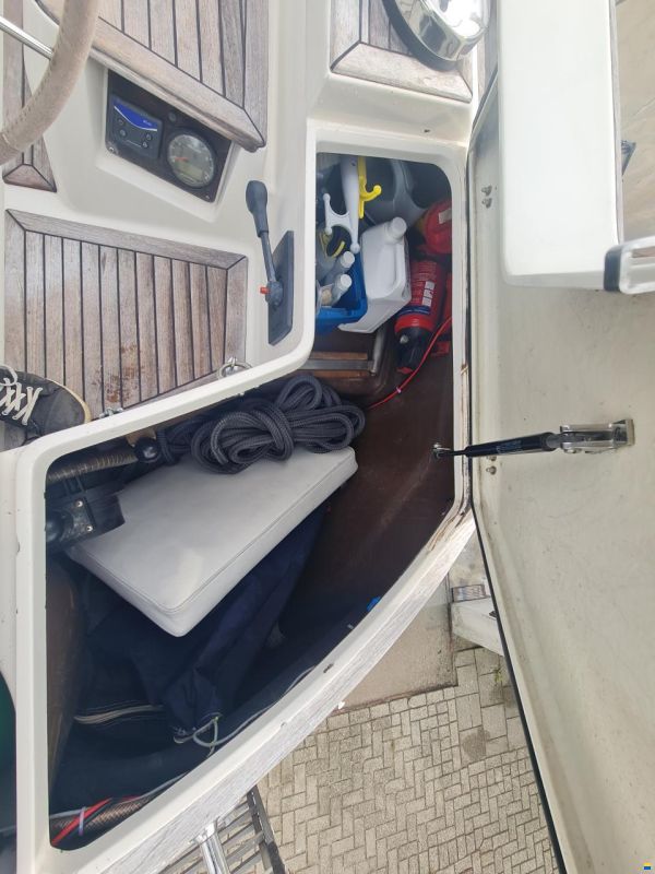 Sweden Yachts 370