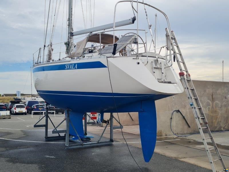 Sweden Yachts 370