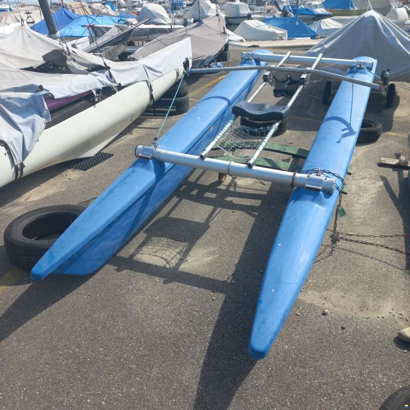 Solo Aviron-Catamaran