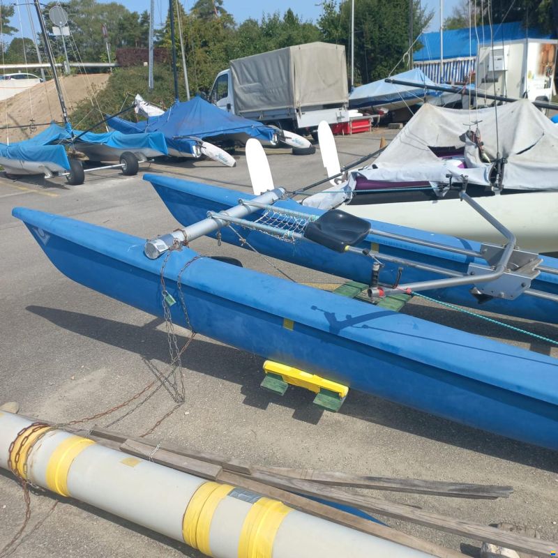 Solo Aviron-Catamaran