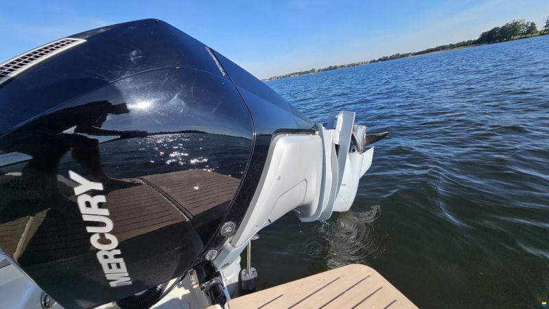 Quicksilver Activ 755 Cruiser