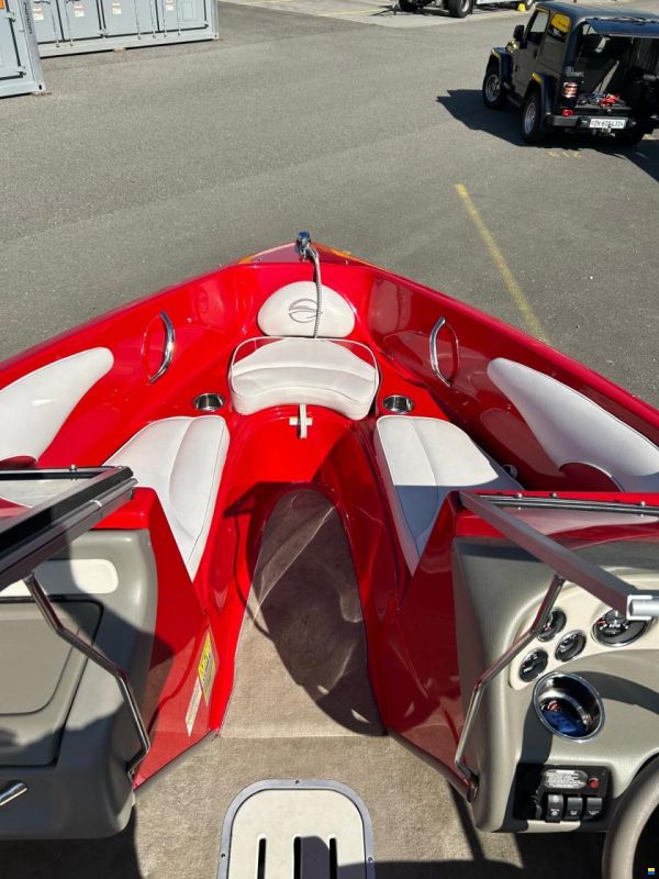 Crownline 18 SS / 2015 / 277h