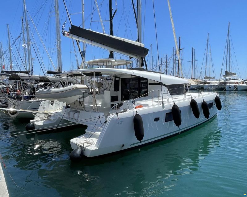 Lagoon 42