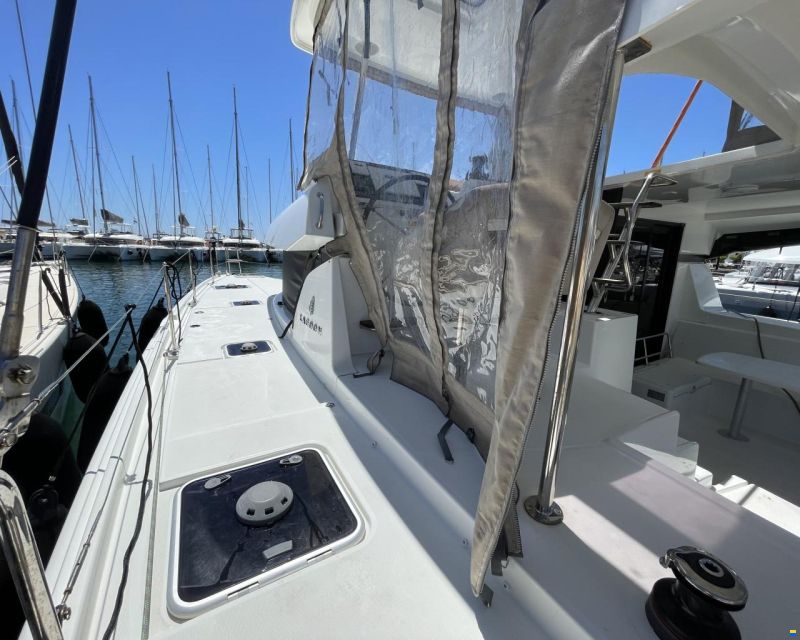 Lagoon 42