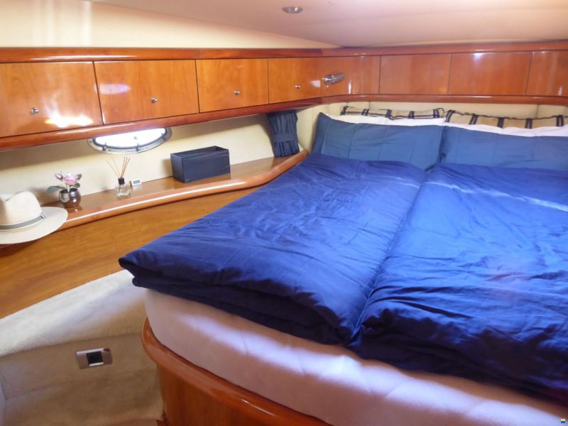 Sunseeker Camargue 50