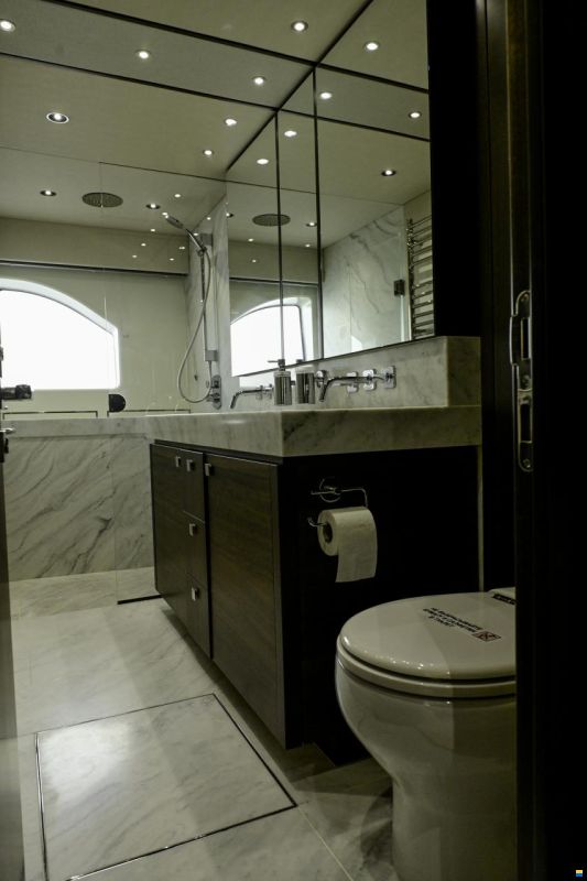Sunseeker 76 Yacht