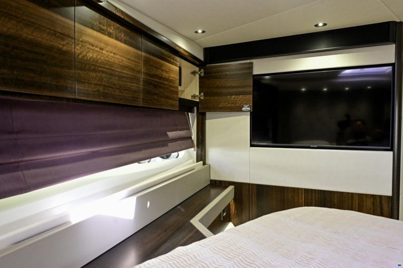 Sunseeker 76 Yacht