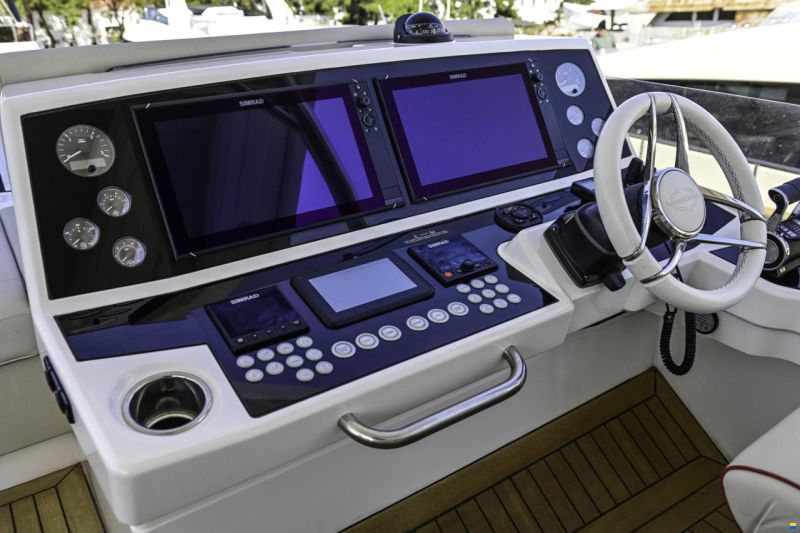 Sunseeker 76 Yacht