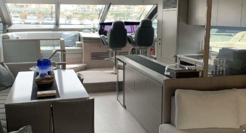 Sunseeker 76 Yacht